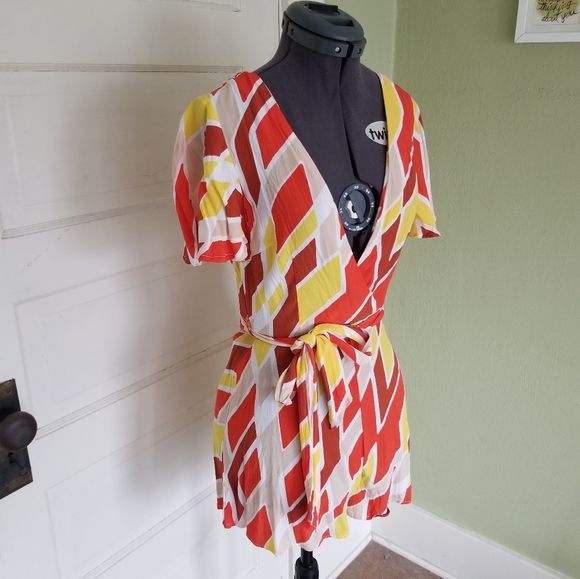 Forever 21 diamond print romper - Picture 4 of 5